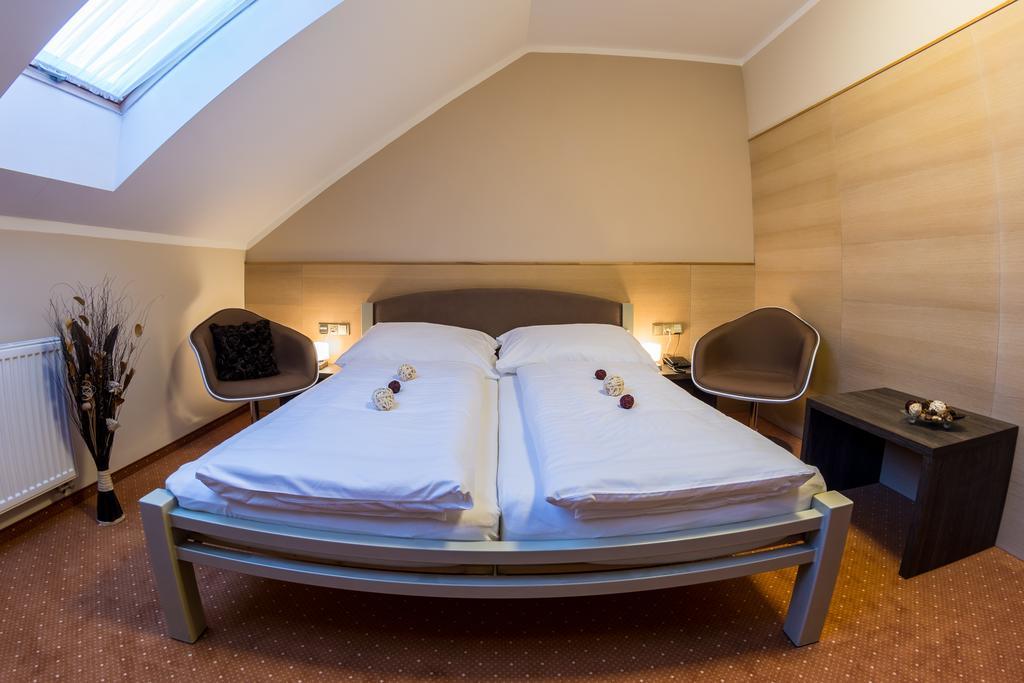 Hotel Luznice Plana nad Luznici Номер фото